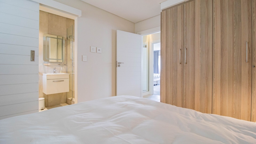 To Let 2 Bedroom Property for Rent in Fresnaye Western Cape